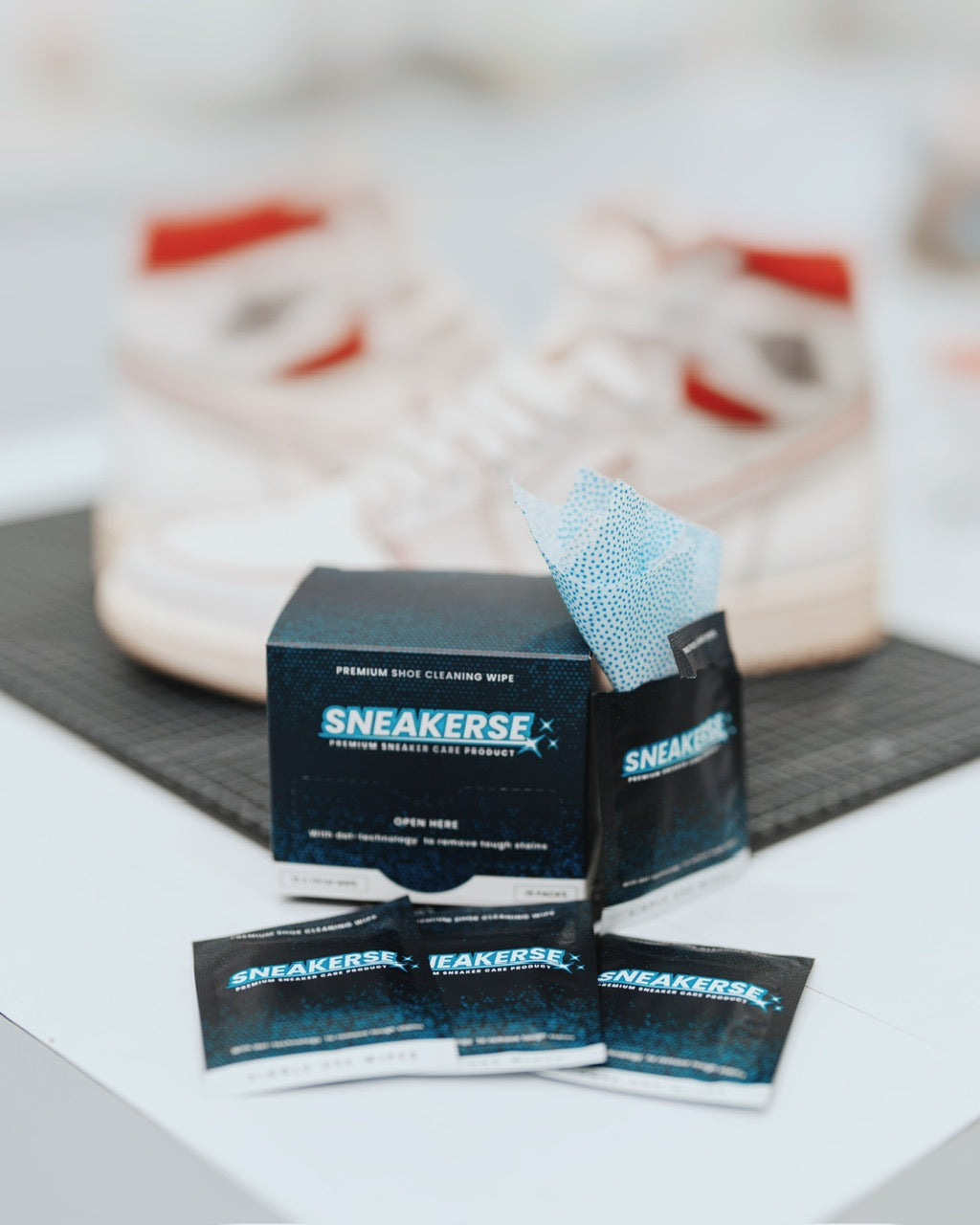 Sneakerse Wipe: The Ultimate Travel Companion for Your Sneakers